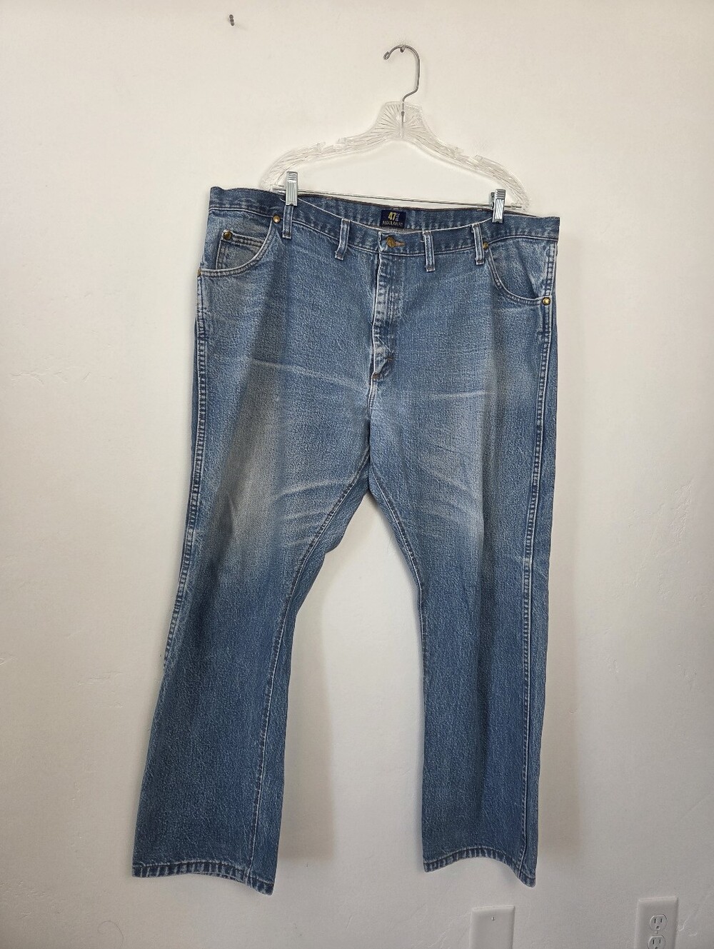 Wrangler Men's Premium Performance Cowboy Cut Regular Fit Jeans Prewashed 44x30